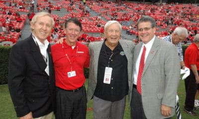 Jere Morehead (r)