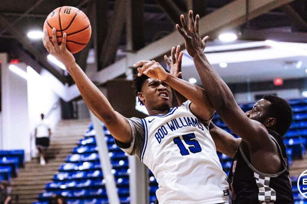 Kareem Stagg commits to UGA basketball for 2025 class